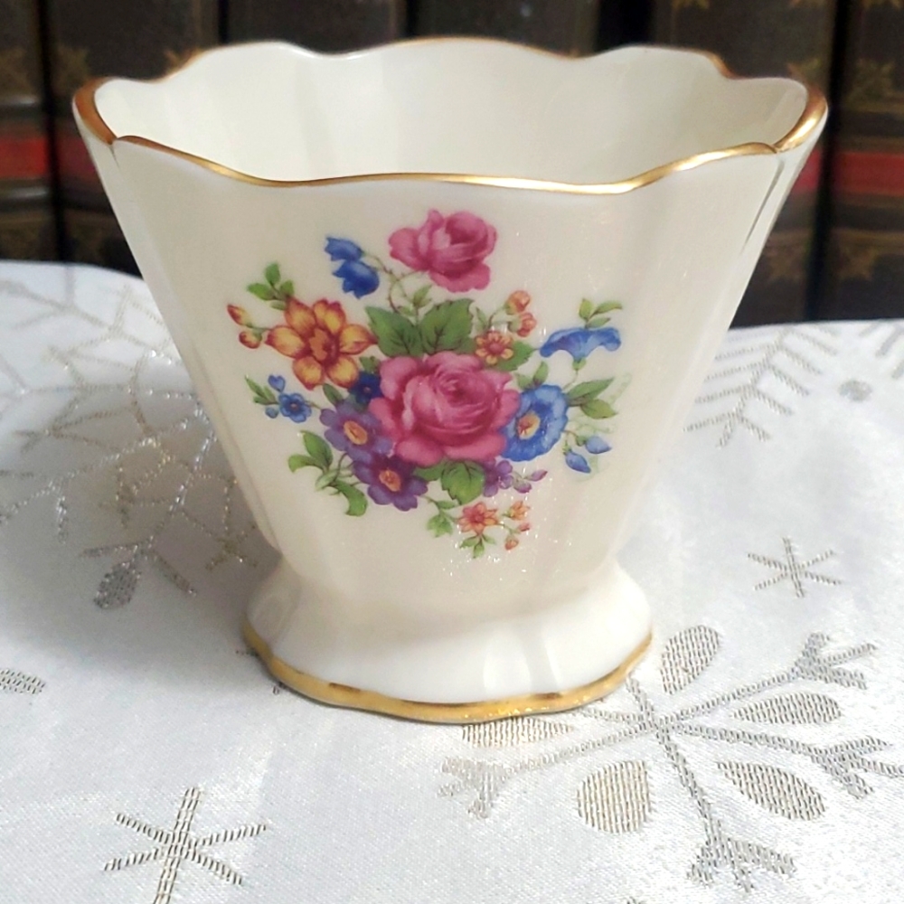 Vintage Lenox Rose J300 Vase